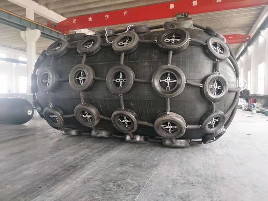 Drijvende pneumatische rubberfenders