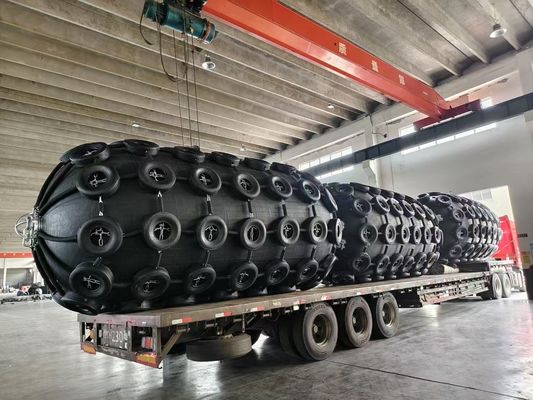 Pneumatische rubberfender van het type Yokohama